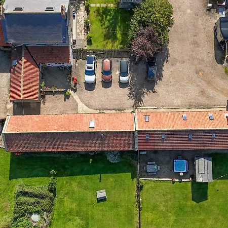 Deer Pod 스카버러